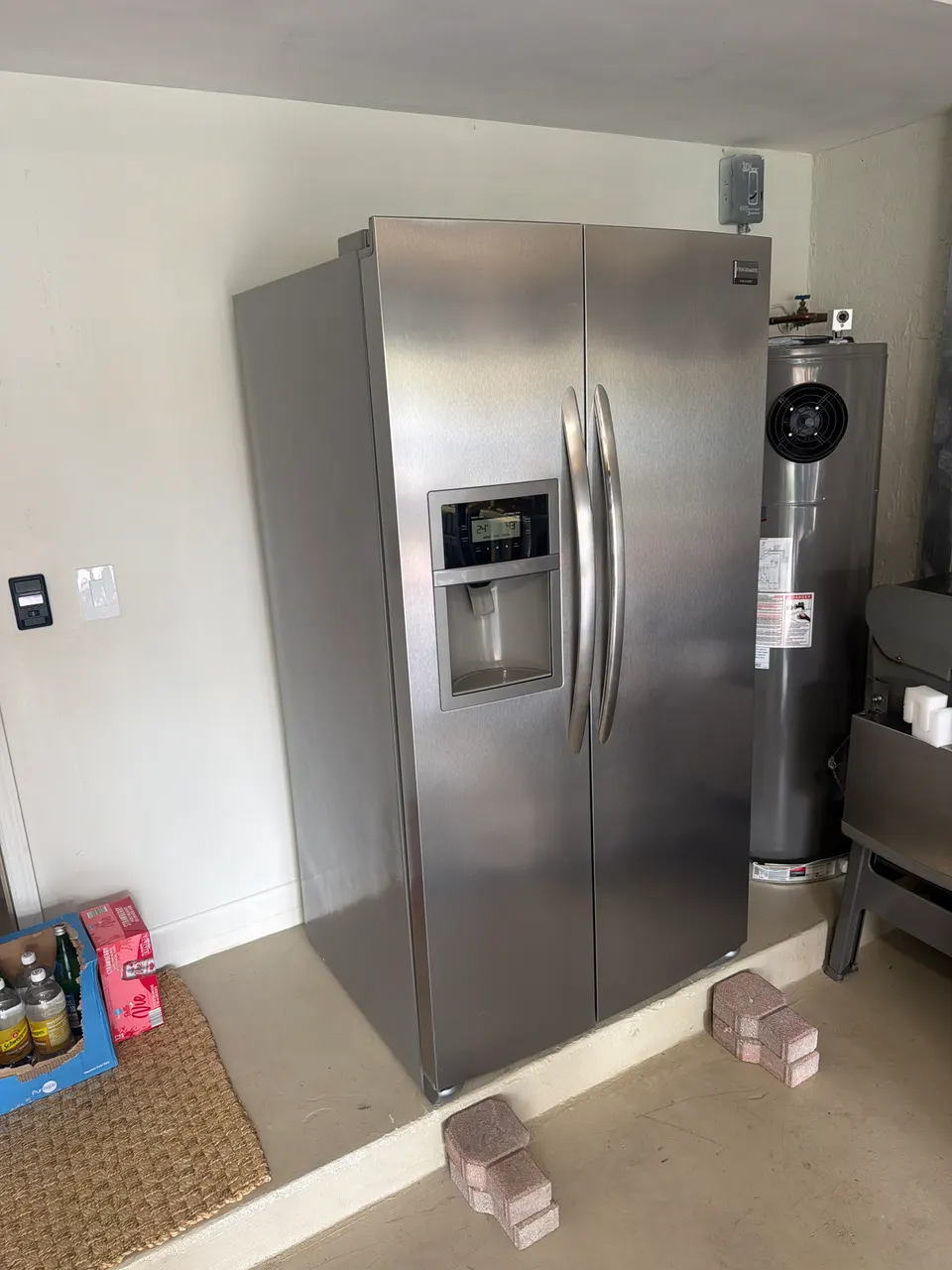 Refrigerator repair by an Express Xpert technician in South Florida