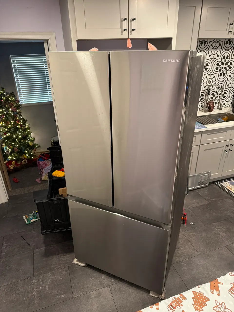 Refrigerator repair by an Express Xpert technician in South Florida