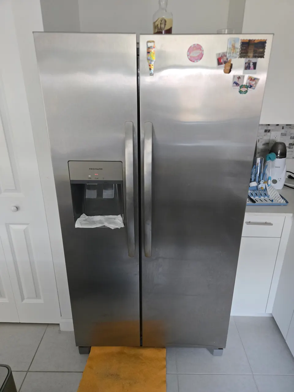 Refrigerator repair by an Express Xpert technician in South Florida